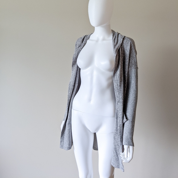 NWT Urban Outfitters Long Grey Sweater Cardigan - Picture 4 of 8